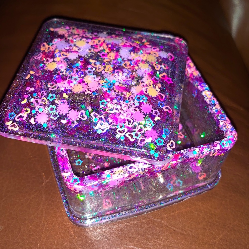 Jewelry box